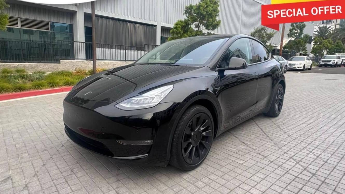 TESLA MODEL Y 2022 7SAYGDEE9NF360664 image